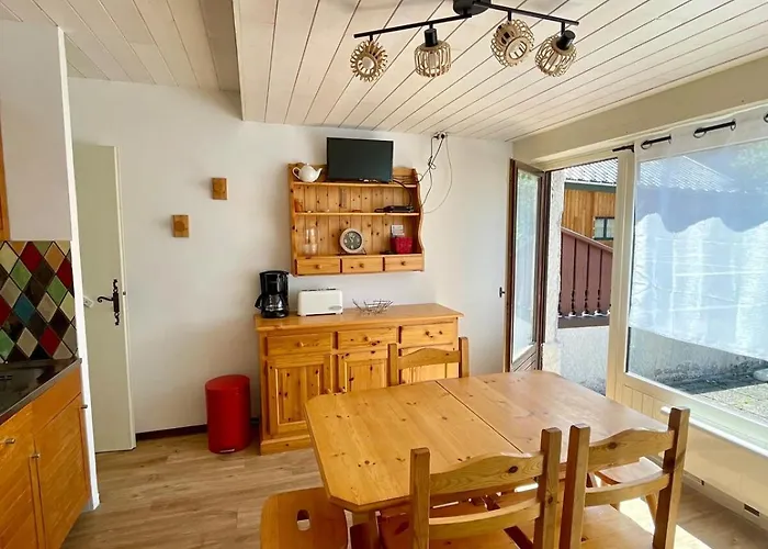 Апартаменты T2 3 A 4 Pers Proche Telecabine Et Centre Village